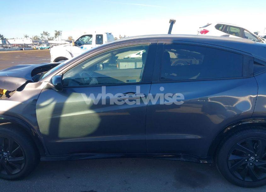 Photo 15 of 2022 Honda Hr-v 2WD SPORT (VIN 3CZRU5H18NM731893)