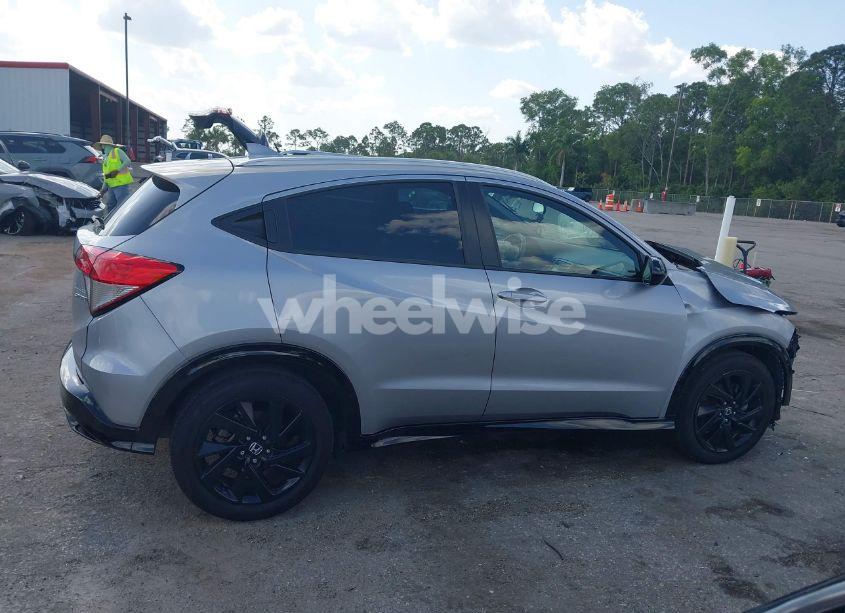 Photo 13 of 2022 Honda Hr-v 2WD SPORT (VIN 3CZRU5H18NM734812)