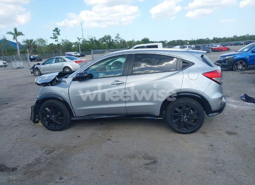 Photo 14 of 2022 Honda Hr-v 2WD SPORT (VIN 3CZRU5H18NM734812)