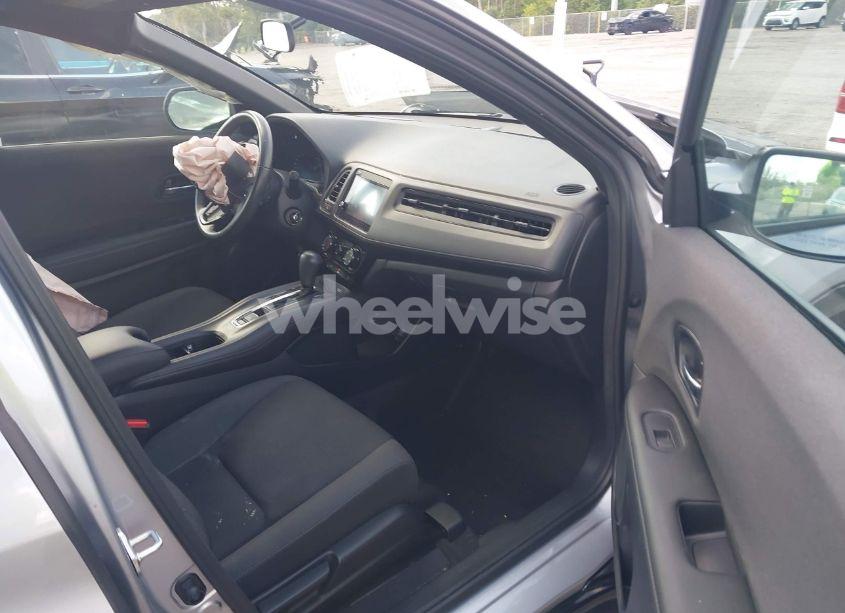 Photo 5 of 2022 Honda Hr-v 2WD SPORT (VIN 3CZRU5H18NM734812)