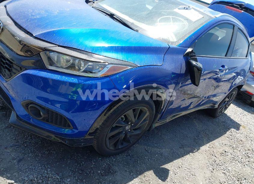 Photo 2 of 2022 Honda Hr-v 2WD SPORT (VIN 3CZRU5H18NM745311)