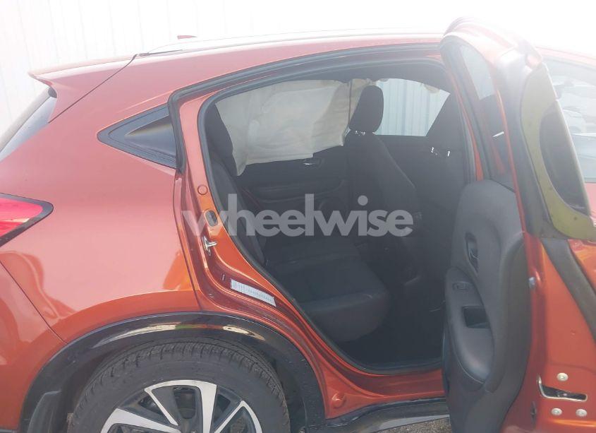 Photo 8 of 2019 Honda Hr-v SPORT (VIN 3CZRU5H19KG700663)