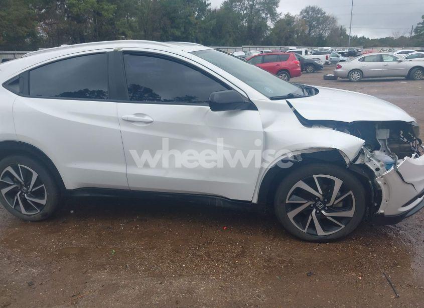 Photo 6 of 2019 Honda Hr-v SPORT (VIN 3CZRU5H19KM708070)