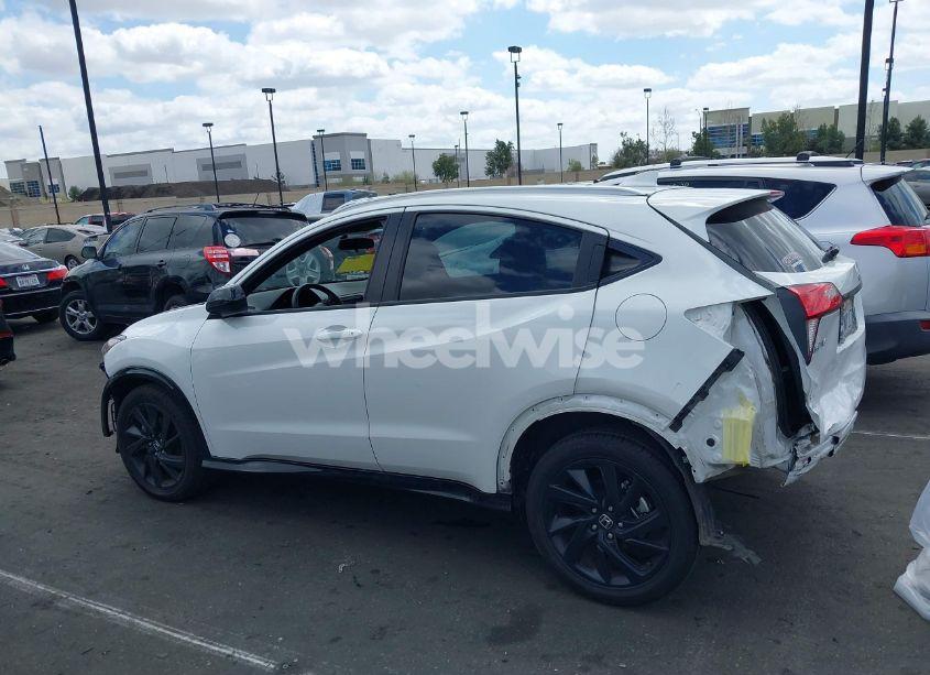 Photo 15 of 2022 Honda Hr-v 2WD SPORT (VIN 3CZRU5H19NM703181)
