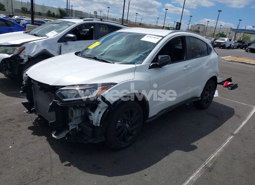 Photo 2 of 2022 Honda Hr-v 2WD SPORT (VIN 3CZRU5H19NM703181)