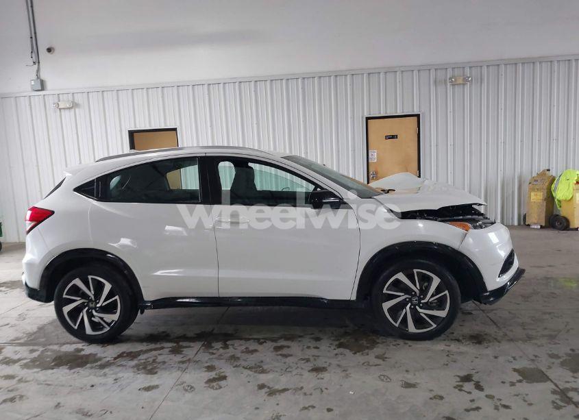 Photo 14 of 2019 Honda Hr-v SPORT (VIN 3CZRU5H1XKM707526)