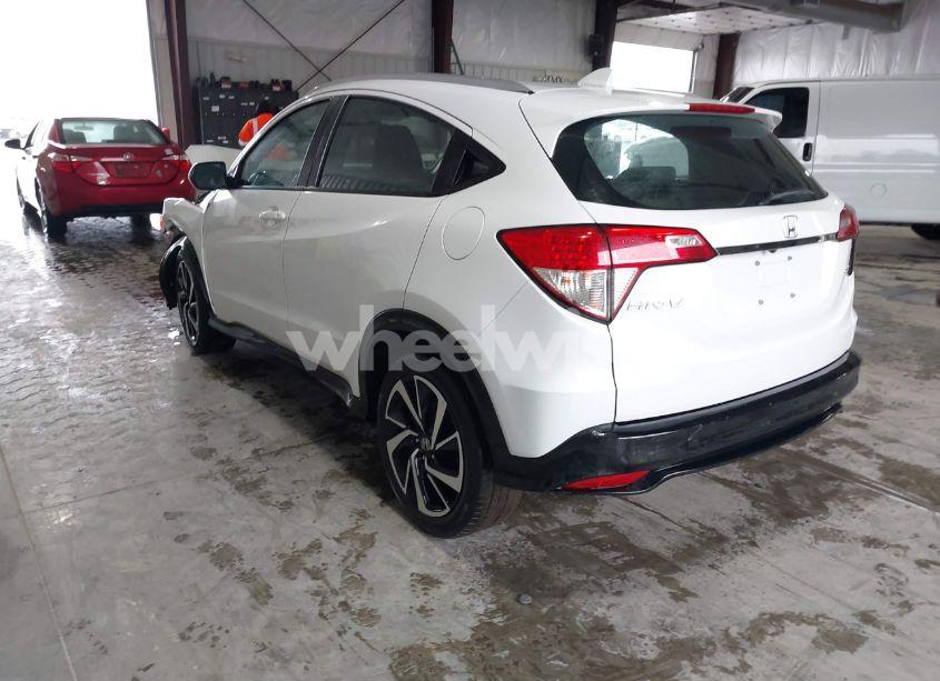 Photo 3 of 2019 Honda Hr-v SPORT (VIN 3CZRU5H1XKM707526)