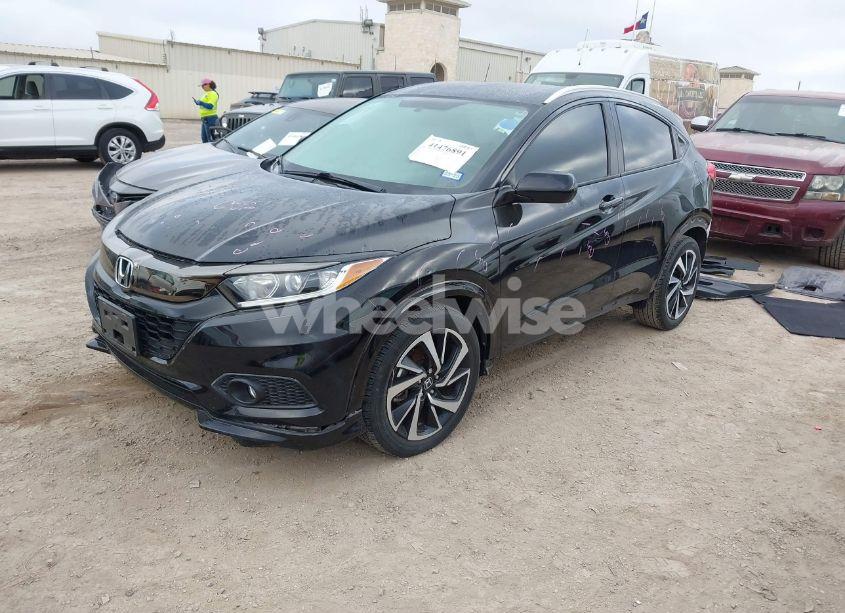 Photo 2 of 2020 Honda Hr-v 2WD SPORT (VIN 3CZRU5H1XLM713277)