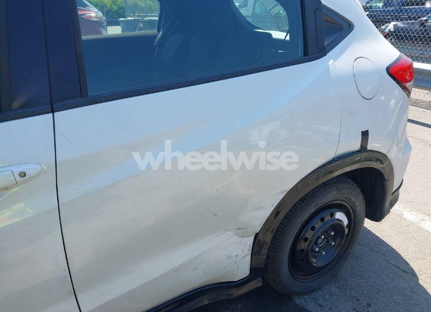 Photo 6 of 2020 Honda Hr-v 2WD SPORT (VIN 3CZRU5H1XLM717684)