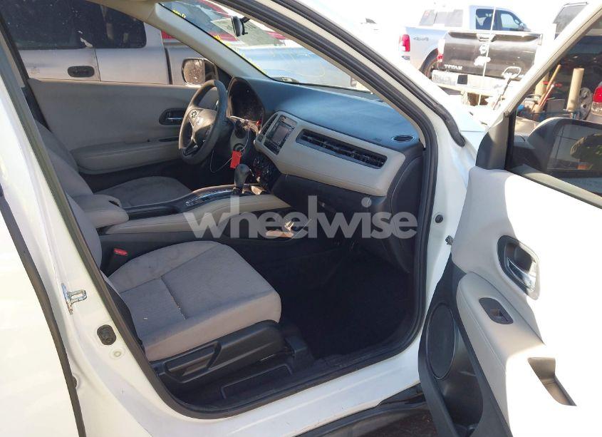 Photo 5 of 2016 Honda Hr-v LX (VIN 3CZRU5H30GM735201)