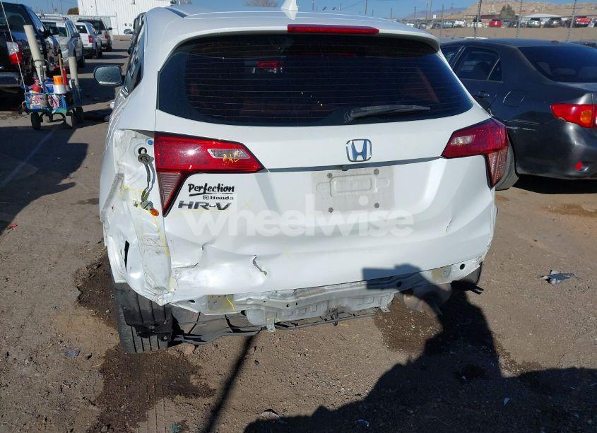 Photo 6 of 2016 Honda Hr-v LX (VIN 3CZRU5H30GM735201)