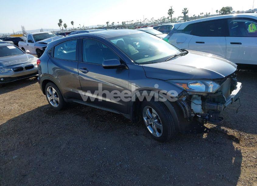 2017 Honda Hr-v LX (VIN 3CZRU5H30HG705065) main photo