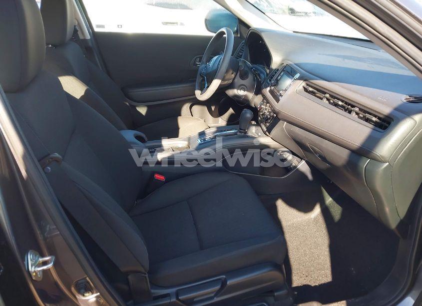 Photo 5 of 2017 Honda Hr-v LX (VIN 3CZRU5H30HG705065)