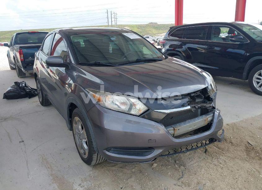 2017 Honda Hr-v LX (VIN 3CZRU5H30HM710106) main photo