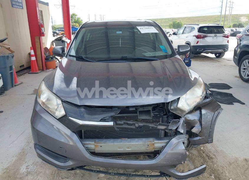 Photo 12 of 2017 Honda Hr-v LX (VIN 3CZRU5H30HM710106)