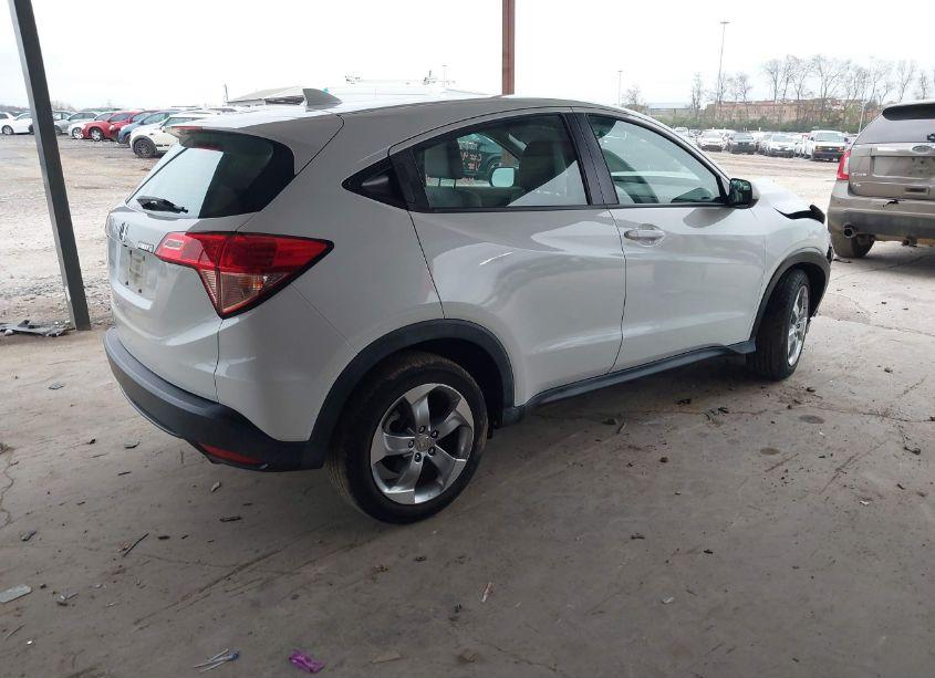 Photo 4 of 2017 Honda Hr-v LX (VIN 3CZRU5H30HM720666)
