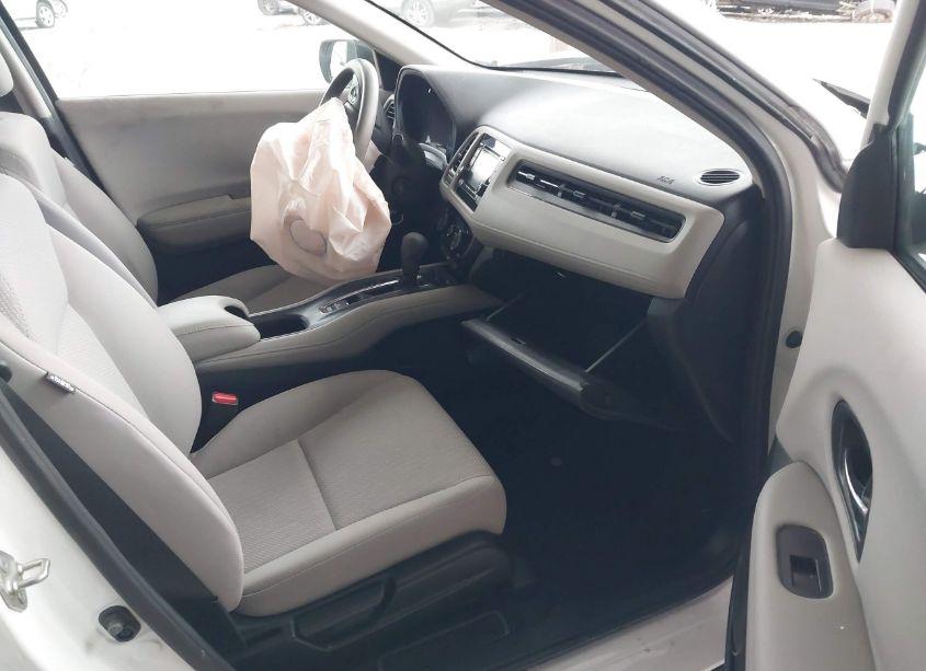 Photo 5 of 2017 Honda Hr-v LX (VIN 3CZRU5H30HM720666)