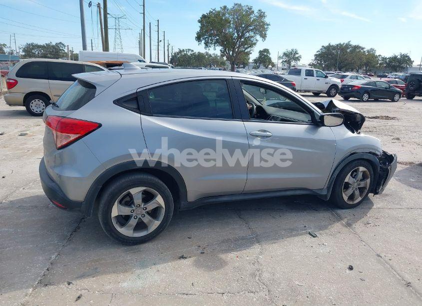 Photo 13 of 2018 Honda Hr-v LX (VIN 3CZRU5H30JM715473)