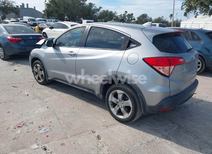 Photo 3 of 2018 Honda Hr-v LX (VIN 3CZRU5H30JM715473)