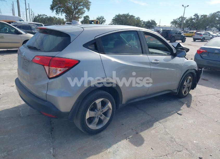 Photo 4 of 2018 Honda Hr-v LX (VIN 3CZRU5H30JM715473)