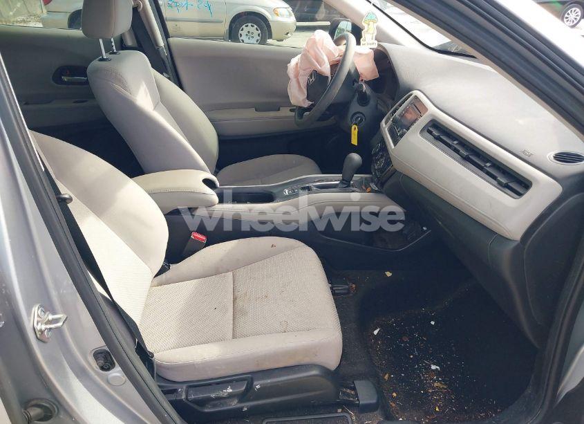 Photo 5 of 2018 Honda Hr-v LX (VIN 3CZRU5H30JM715473)