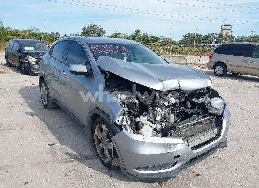 Photo 6 of 2018 Honda Hr-v LX (VIN 3CZRU5H30JM715473)