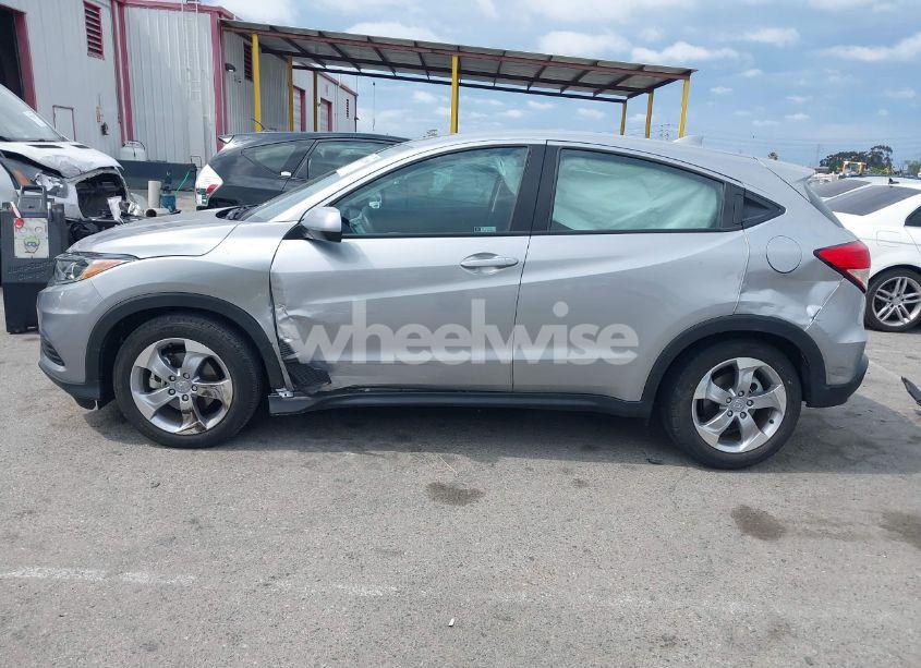 Photo 6 of 2021 Honda Hr-v 2WD LX (VIN 3CZRU5H30MM705496)