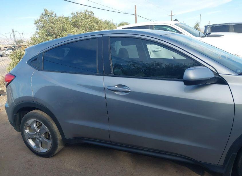 Photo 13 of 2022 Honda Hr-v 2WD LX (VIN 3CZRU5H30NM716757)