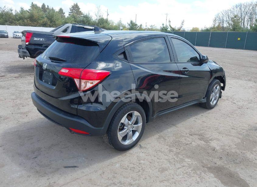 Photo 4 of 2017 Honda Hr-v LX (VIN 3CZRU5H31HG701915)
