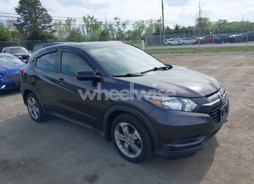 2017 Honda Hr-v LX (VIN 3CZRU5H31HM701804) main photo