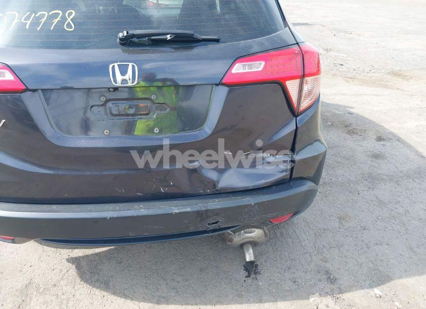 Photo 6 of 2017 Honda Hr-v LX (VIN 3CZRU5H31HM701804)