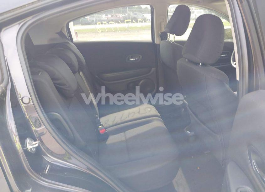 Photo 8 of 2017 Honda Hr-v LX (VIN 3CZRU5H31HM701804)