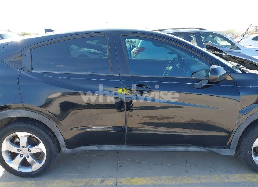 Photo 14 of 2017 Honda Hr-v LX (VIN 3CZRU5H31HM704119)