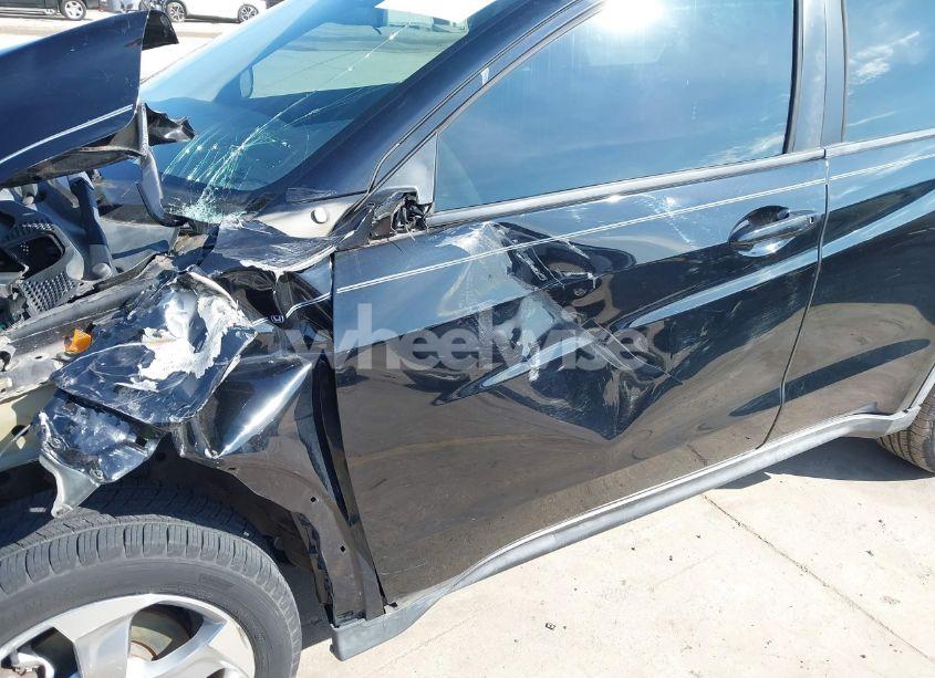 Photo 18 of 2017 Honda Hr-v LX (VIN 3CZRU5H31HM704119)