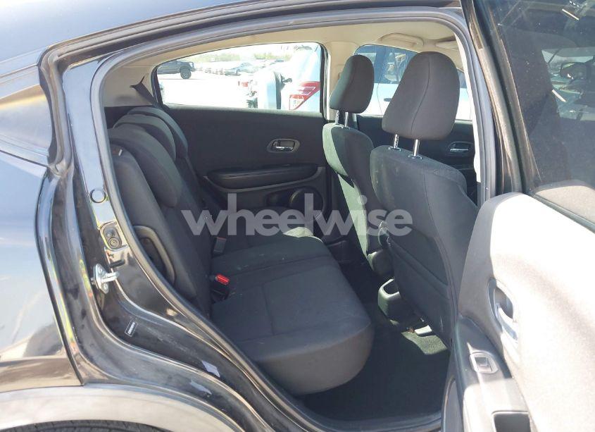 Photo 8 of 2017 Honda Hr-v LX (VIN 3CZRU5H31HM704119)