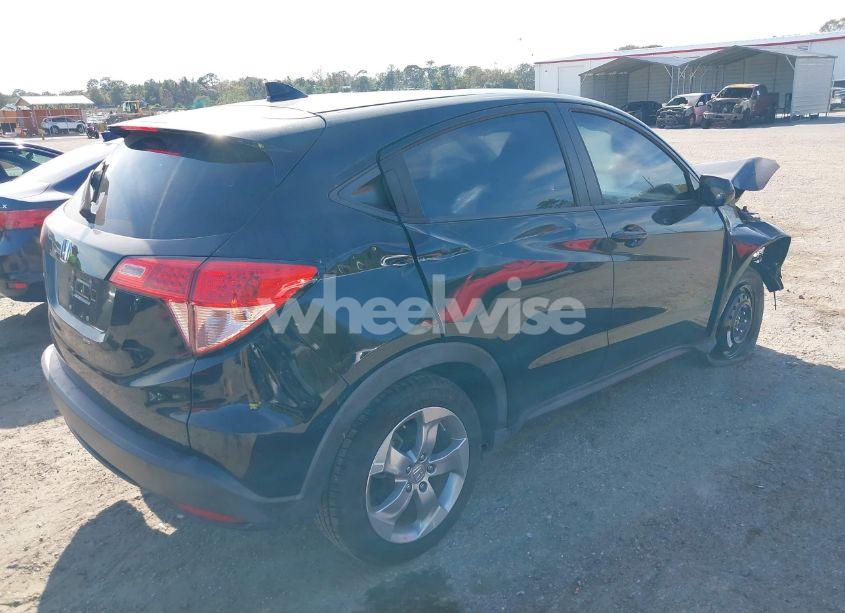 Photo 4 of 2017 Honda Hr-v LX (VIN 3CZRU5H31HM725388)