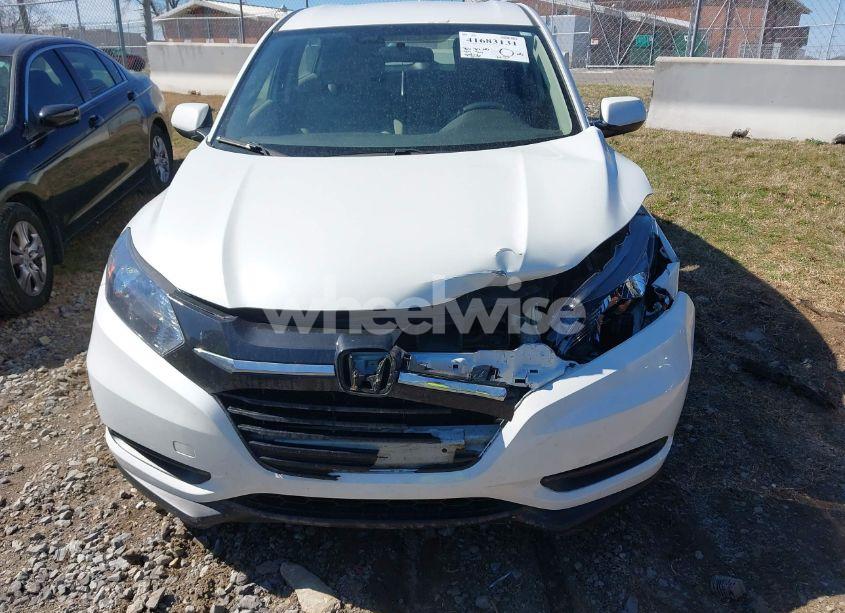 Photo 12 of 2018 Honda Hr-v LX (VIN 3CZRU5H31JM717362)