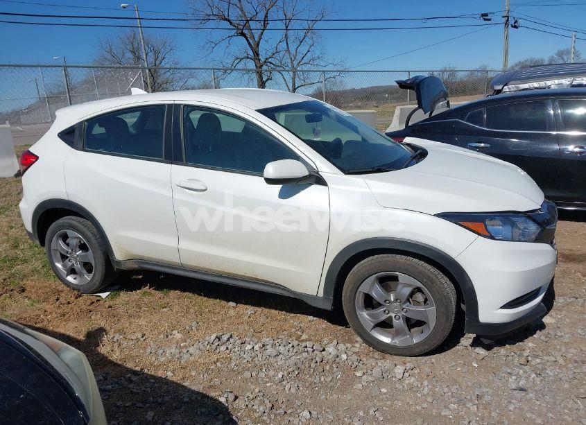 Photo 13 of 2018 Honda Hr-v LX (VIN 3CZRU5H31JM717362)