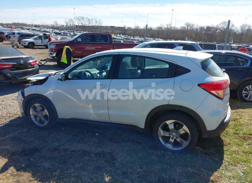 Photo 14 of 2018 Honda Hr-v LX (VIN 3CZRU5H31JM717362)