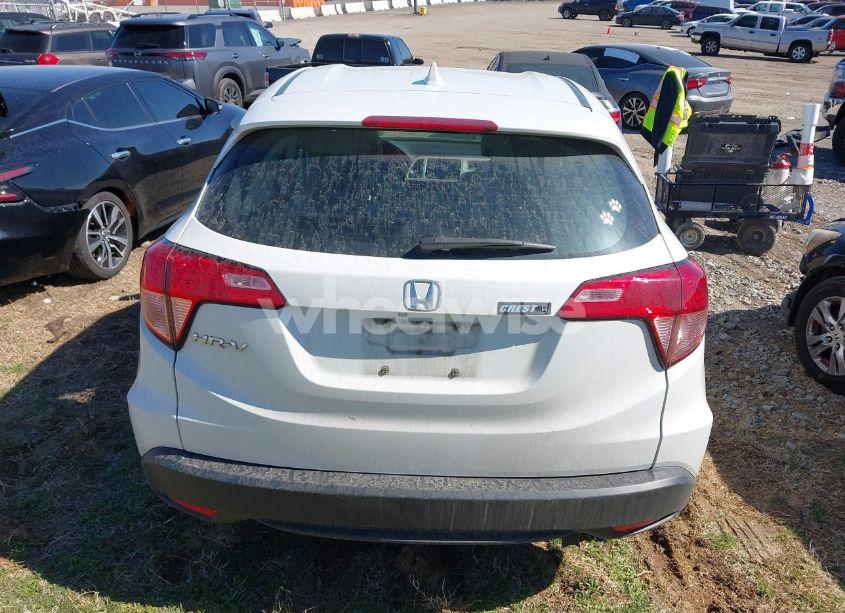 Photo 16 of 2018 Honda Hr-v LX (VIN 3CZRU5H31JM717362)