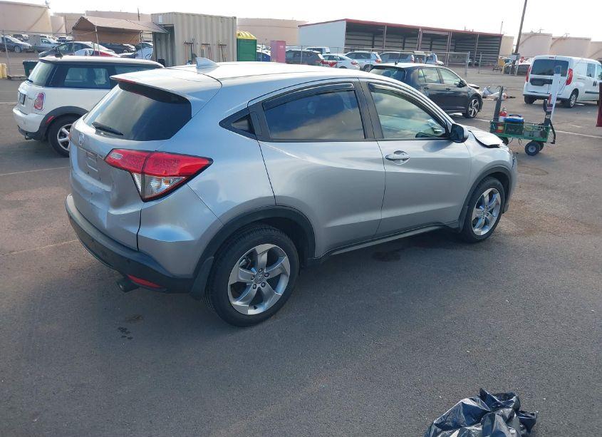 Photo 4 of 2019 Honda Hr-v LX (VIN 3CZRU5H31KM705049)