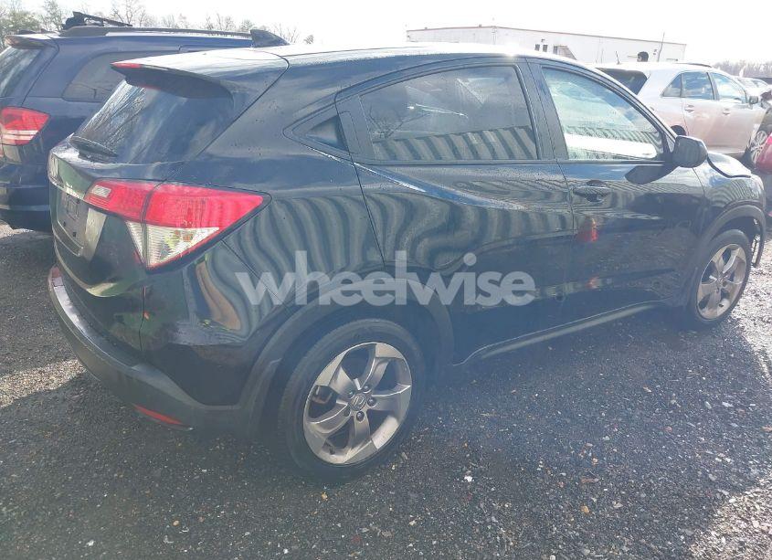 Photo 4 of 2019 Honda Hr-v LX (VIN 3CZRU5H31KM714477)