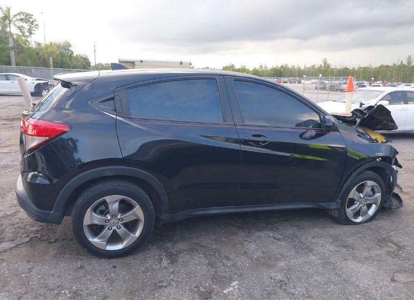 Photo 14 of 2019 Honda Hr-v LX (VIN 3CZRU5H31KM725205)