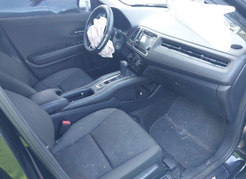 Photo 5 of 2019 Honda Hr-v LX (VIN 3CZRU5H31KM725205)