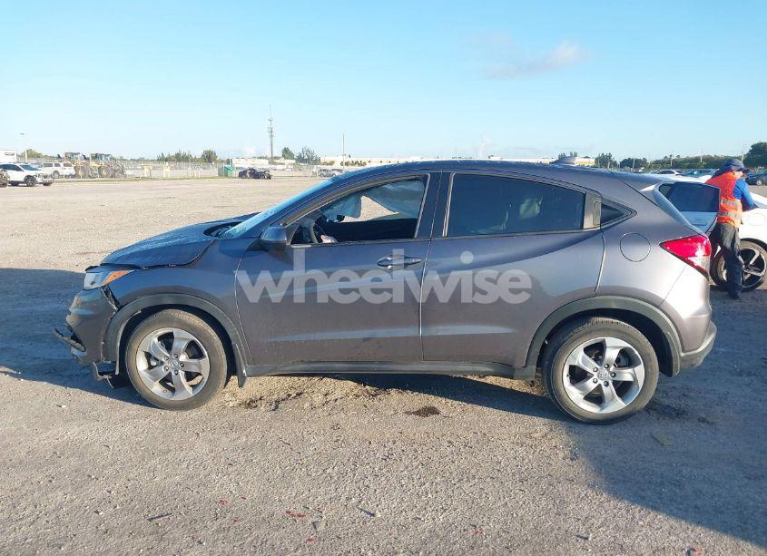 Photo 14 of 2020 Honda Hr-v 2WD LX (VIN 3CZRU5H31LM718918)