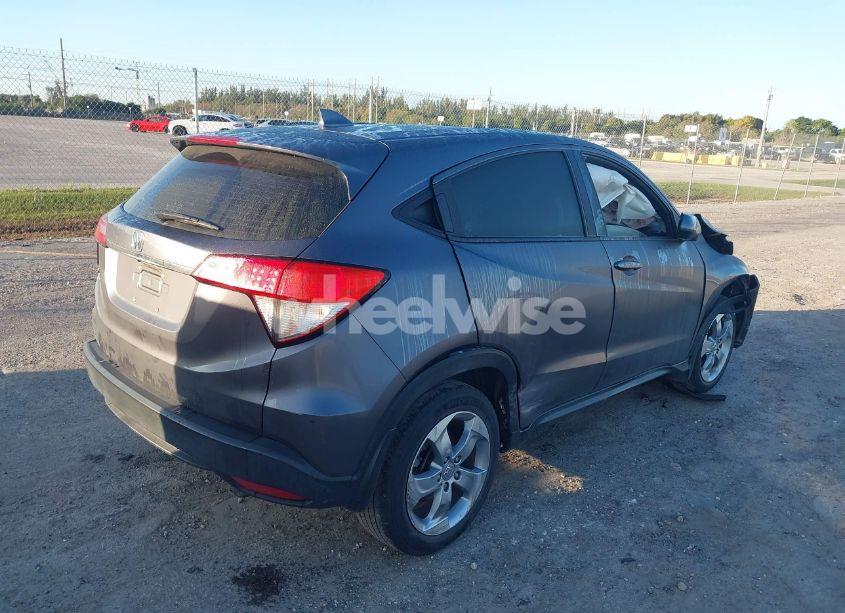 Photo 4 of 2020 Honda Hr-v 2WD LX (VIN 3CZRU5H31LM718918)