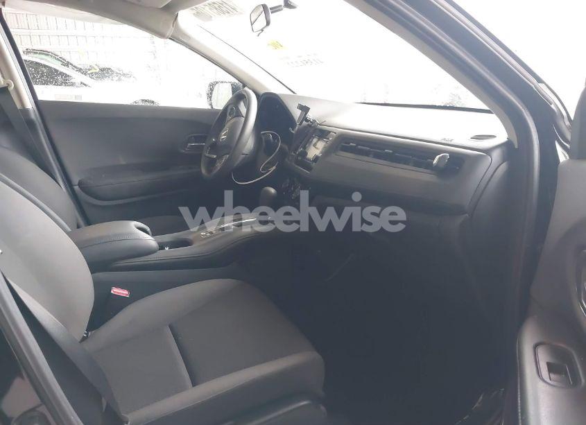 Photo 5 of 2021 Honda Hr-v 2WD LX (VIN 3CZRU5H31MM710612)