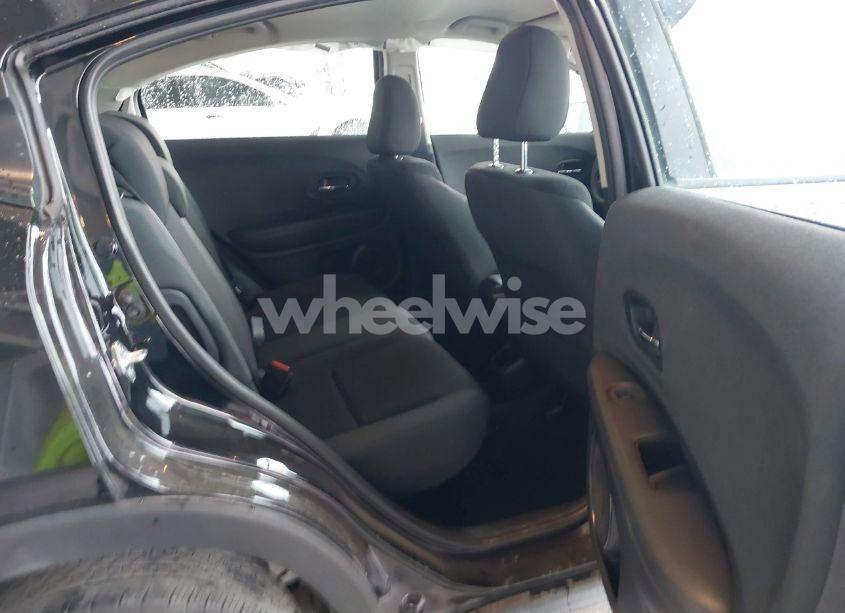 Photo 8 of 2021 Honda Hr-v 2WD LX (VIN 3CZRU5H31MM710612)