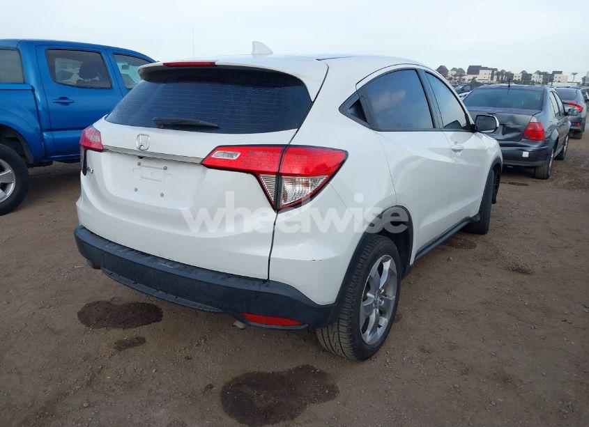 Photo 4 of 2022 Honda Hr-v 2WD LX (VIN 3CZRU5H31NM708960)