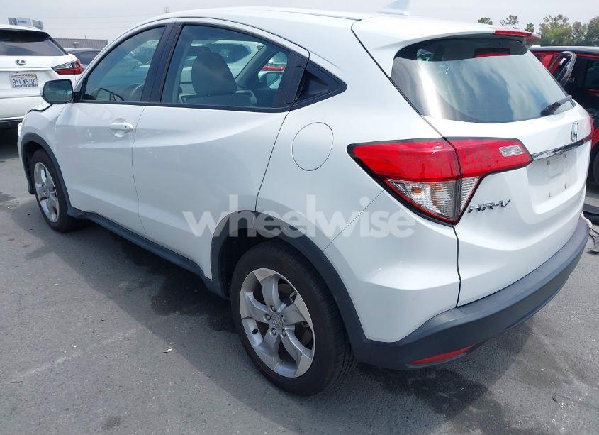 Photo 3 of 2022 Honda Hr-v 2WD LX (VIN 3CZRU5H31NM731526)